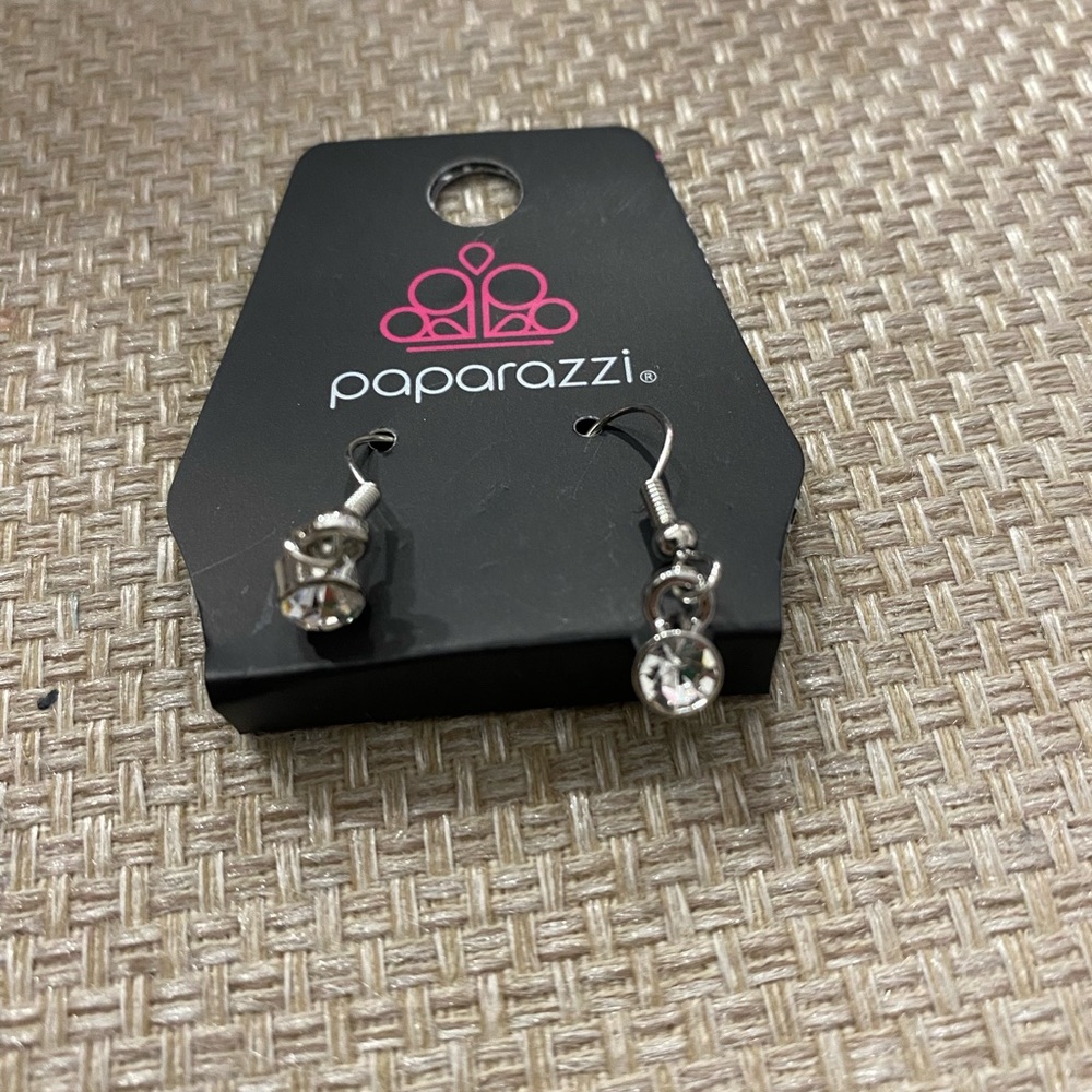 NWT! PAPARAZZI dangly plain rhinestone earrings BRAND NEW CONDITION!